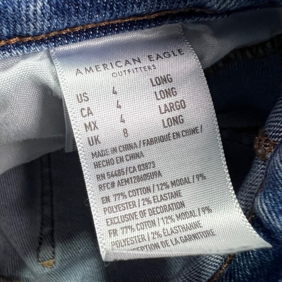 👖|•AMERICAN EAGLE•| Distressed Mom Jean Stretch Denim Size 4👖 - Picture 8 of 8